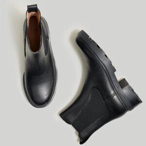 Madewell The Wyckoff Chelsea Lugsole Boot in Black Leather